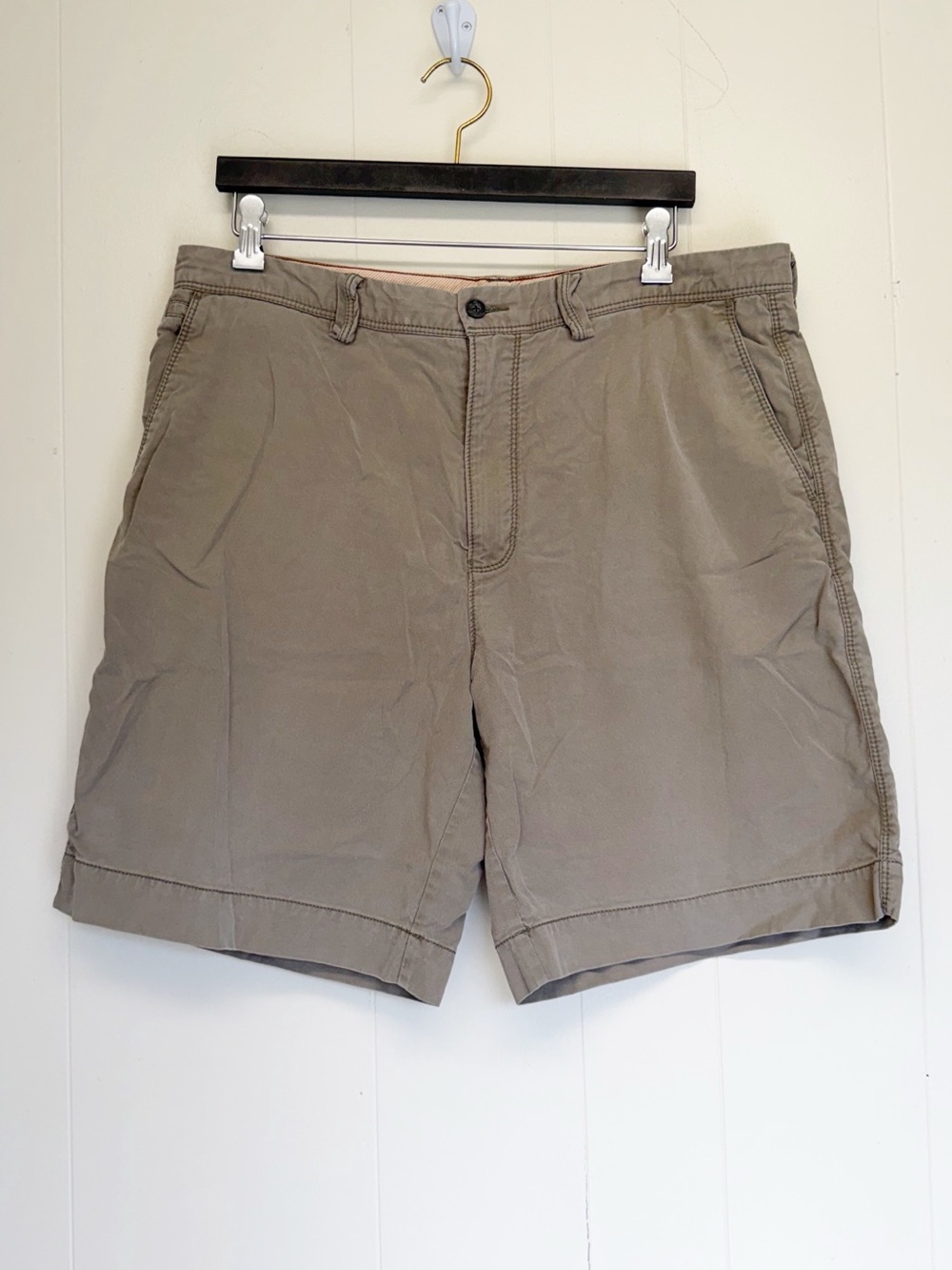 TOMMY BAHAMA Men’s Shorts Size 36